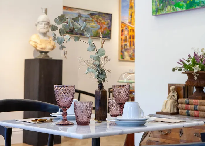 Pries Homes La Casa Azul